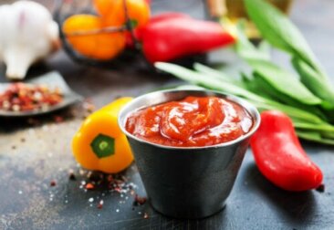 Receitas de molhos de pimenta rocoto e dedo-de-moça para acompanhar pratos peruanos