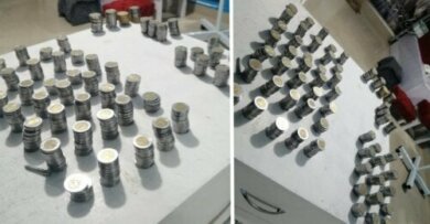 Admirável: empacotador de supermercado pagou dívida com moedas que ganhou trabalhando