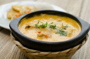 Receita basca de zurrukutuna: sopa de alho e bacalhau