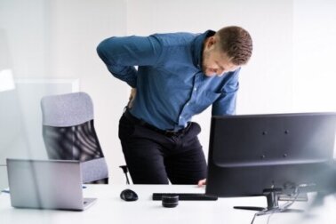 Lombalgia no trabalho: 5 dicas para evitá-la