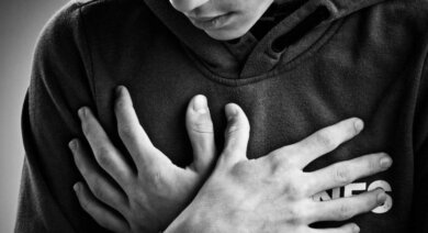 Ansiedade em efeito dominó: entenda como ela aconteceu em uma escola, e descubra como evitar