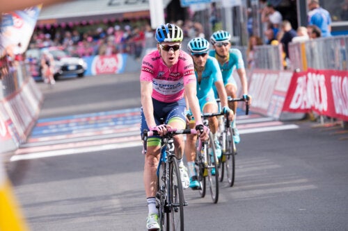 Como os ciclistas treinam para o Giro d'Italia?