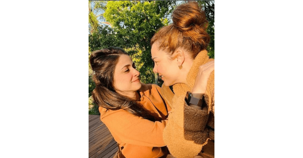 Fernanda Souza revelou recentemente que está namorando a amiga de infância.