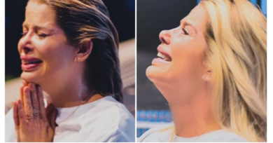 Após divórcio, Karina Bacchi é batizada e assume compromisso com Deus: “Eterno”