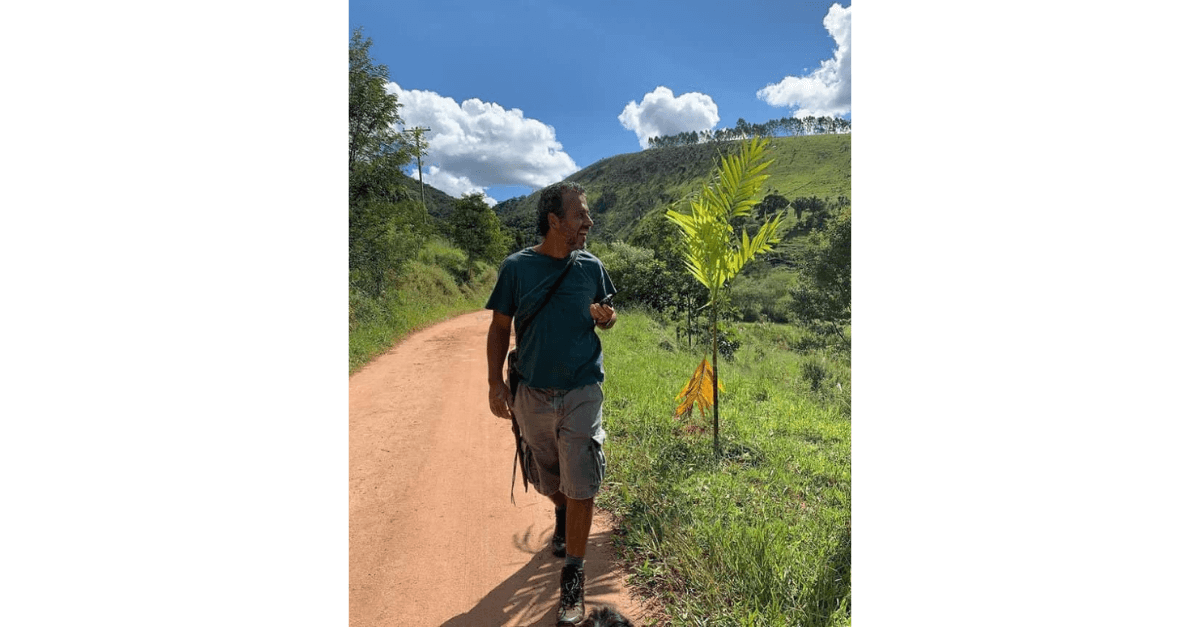 Marcos Palmeira informou recentemente que plantará mais de 200 mil árvores típicas da Mata Atlântica em sua fazenda.