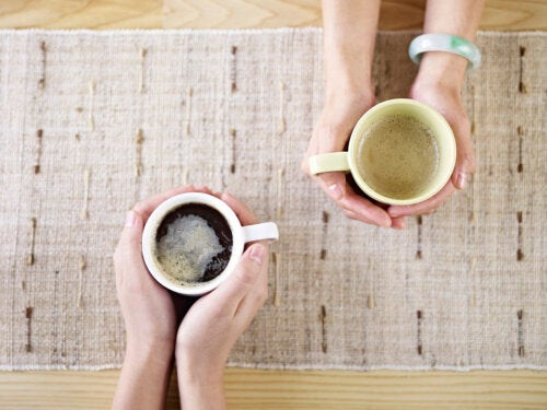 Benefícios de beber chá ou café depois de comer