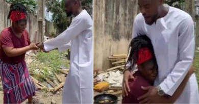 Jovem procura vendedora ambulante que o alimentava quando criança: queria ajudá-la e agradecer