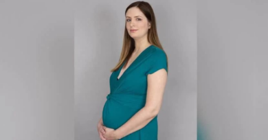 Mãe devolve gêmeos adotados após engravidar: “Não conseguia amá-los”