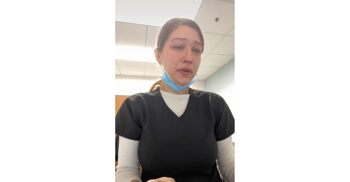 Mãe chora ao ser obrigada a voltar ao trabalho 12 dias após parto de bebê prematura