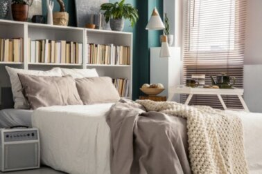 10 soluções de armazenamento para quartos pequenos