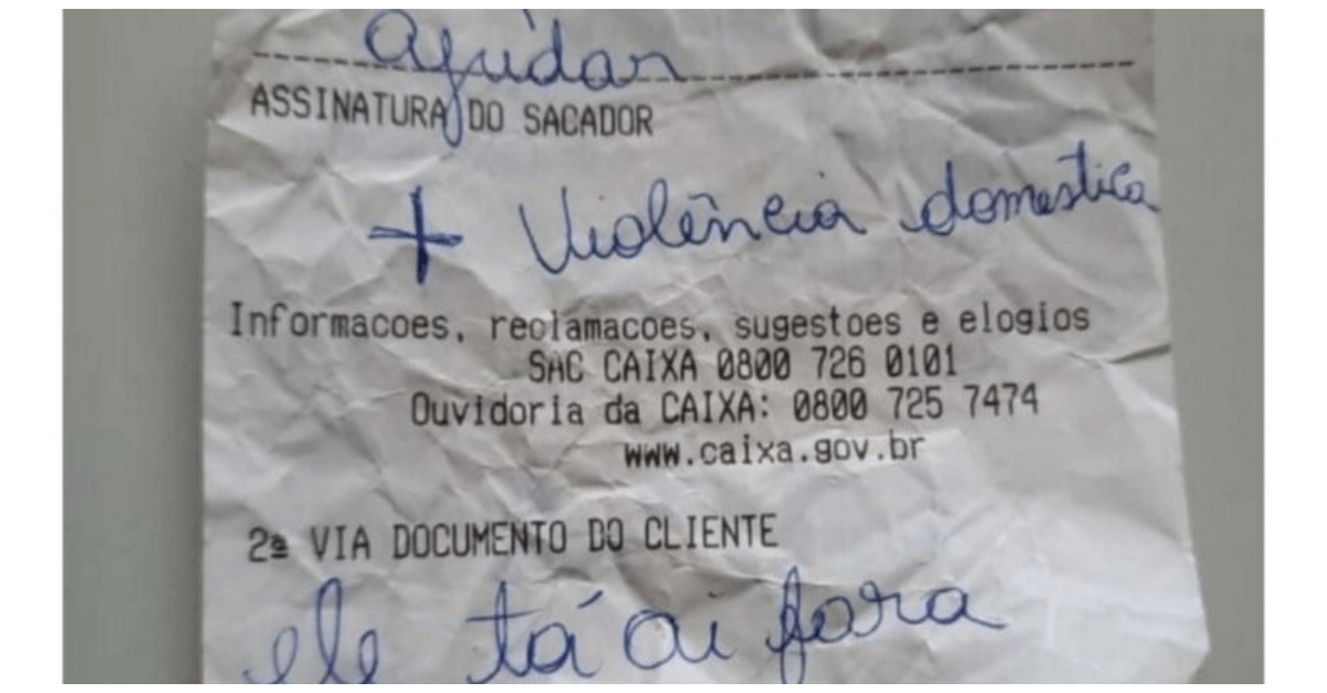 “Socorro, violência doméstica, ele tá aí fora”: Mulher vítima de violência doméstica pede ajuda em bilhete