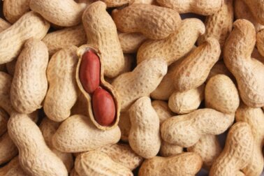 Comer amendoim com pele: tudo o que você precisa saber
