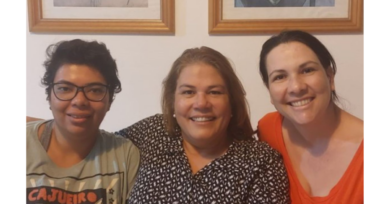 Após 37 anos separadas, mãe reencontra filha trocada na maternidade