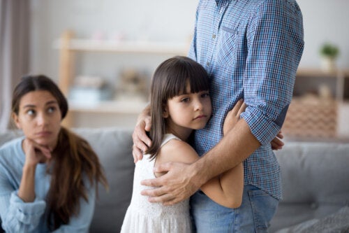 O que fazer quando as crianças preferem mais a mãe ou o pai?