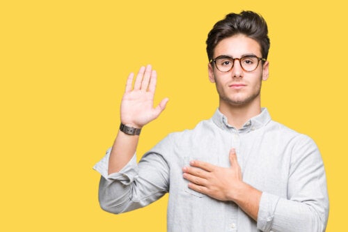 Qual é a diferença entre lealdade e fidelidade?