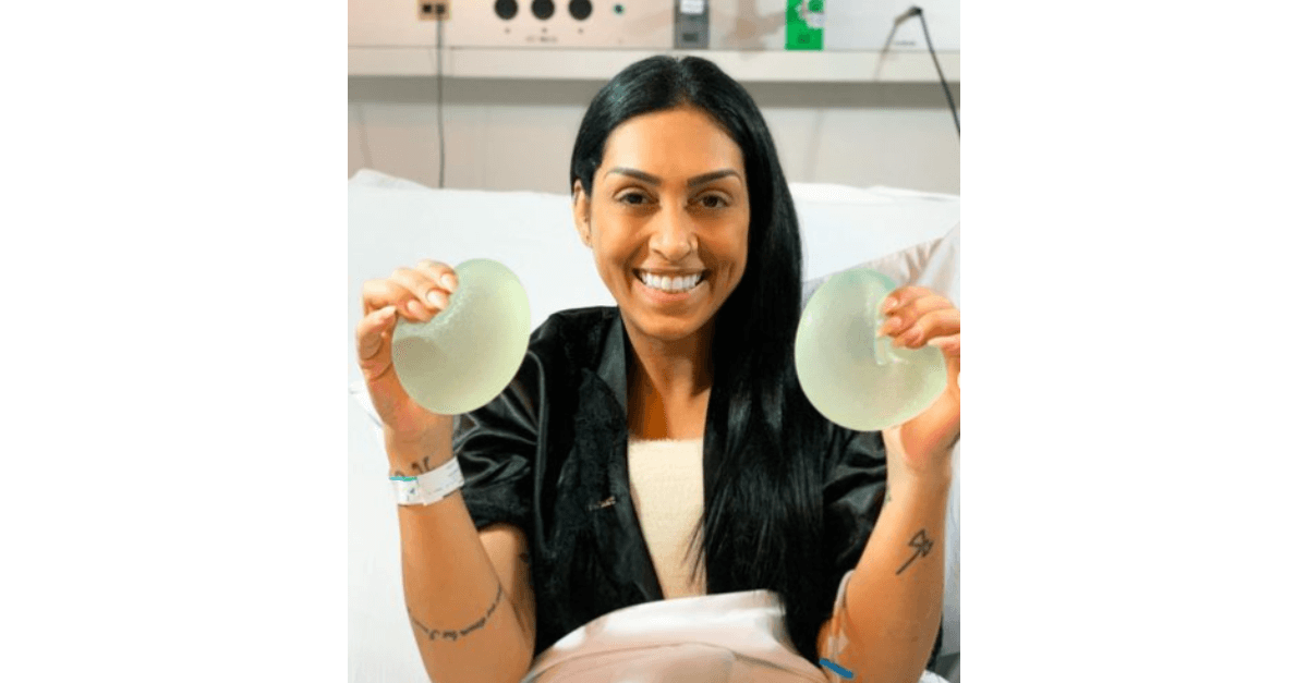 Famosas que removeram próteses de silicone por motivo de saúde