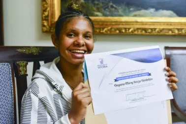 Dayana viveu 23 anos nas ruas e passou em 1º no IFES