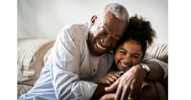 O poder das palavras: escrever e falar sobre gratidão com a sua família aumenta os níveis de felicidade