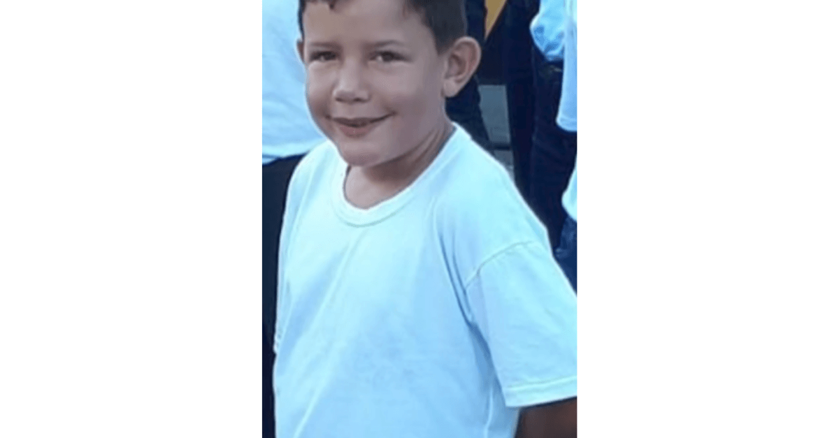 Conheça a história de Núbia Jaqueline, uma mãe que decidiu estudar enfermagem para poder cuidar do filho com doença rara