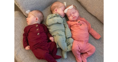 Mãe que queria ter um menino acaba dando à luz trigêmeas e coloca o mesmo nome em todas elas!