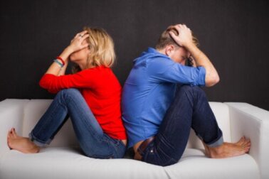 5 frases que servem para acabar com as brigas de casal