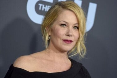 Christina Applegate: os primeiros sintomas de sua EM que não identificaram a tempo
