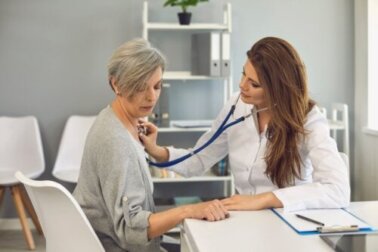 Qual é a diferença entre infeccioso e contagioso