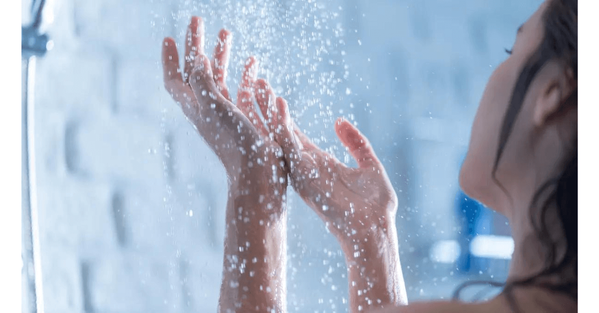 Influenciadora Viraliza Por Baixa Quantidade De Banhos Durante O Ano: Tomou Só 37 Em 2022 5 2025 word3