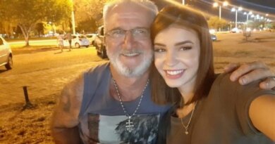Jovem descobriu que é filha biológica do homem que acreditava ser seu padrasto aos 27 anos