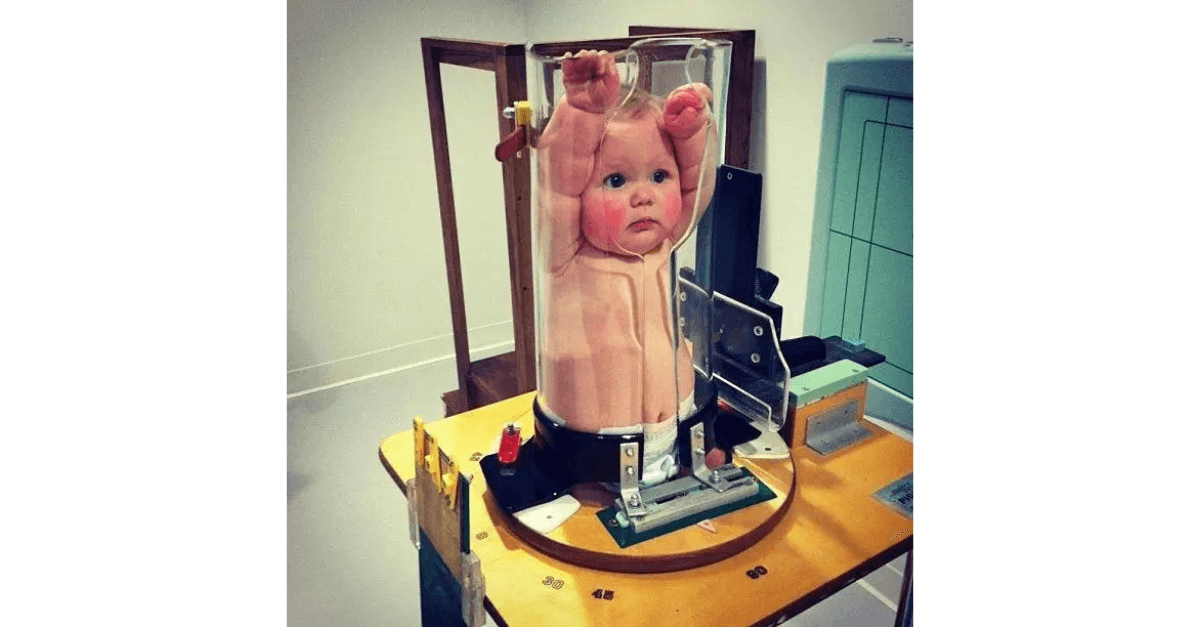 Espremidinhos! Fotos de bebês em tubos viralizam na internet