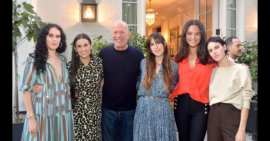 Demi Moore está morando com o ex-marido Bruce Willis e a atual esposa para ajudá-los a lidar com demência