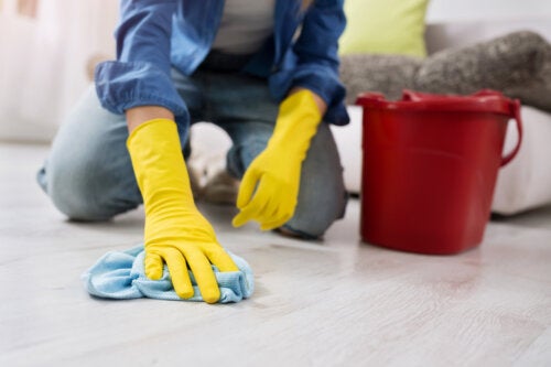 8 dicas para fazer uma limpeza profunda em casa sem gastar horas no processo