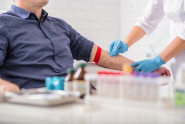 11 exames médicos recomendados para pessoas entre 40 e 65 anos
