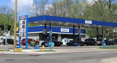 Mulher ganhou R$ 20 milhões na loteria depois de ouvir previsão de estranho em um posto de gasolina