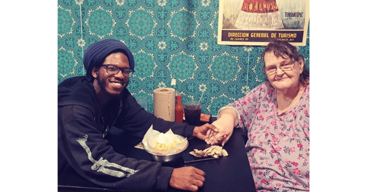 Casal com 47 anos de diferença de idade vai se casar: “Não canso de me surpreender com a beleza dela”