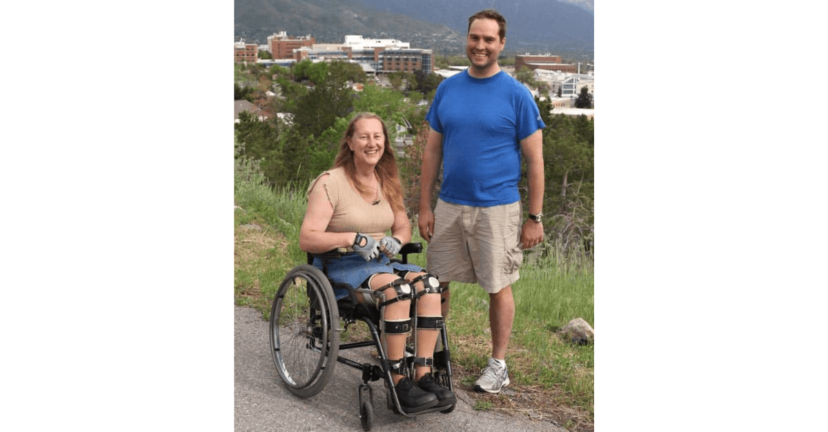 Mulher com transtorno de identidade de integridade corporal tenta se amputar e deseja ser paraplégica