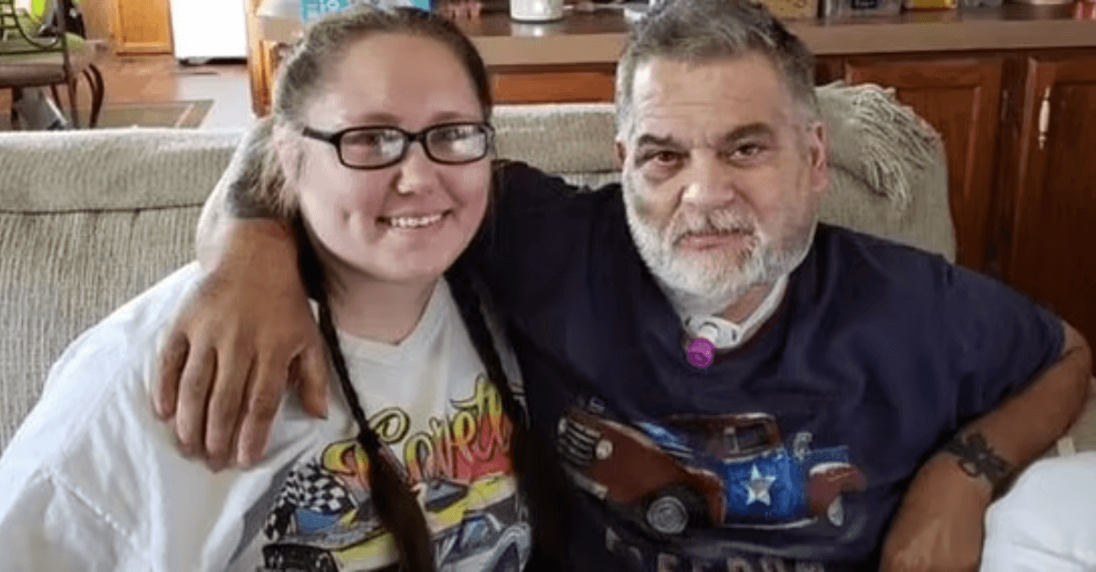 Mulher se casa com o pai de seu ex-namorado: “Melhor marido do mundo”