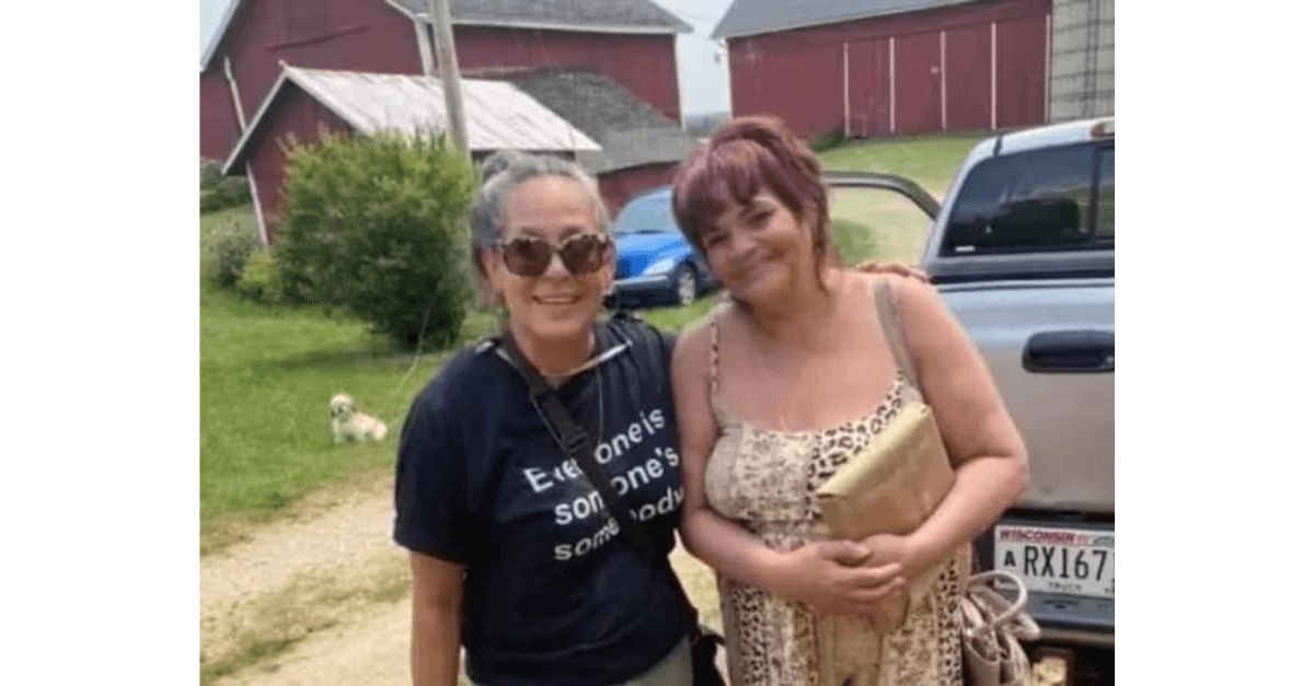 Após 28 anos vivendo nas ruas, Linda consegue reencontrar a família