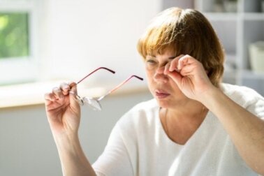 O que é quemose conjuntival e como afeta os olhos?