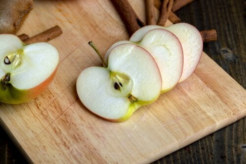 É perigoso comer sementes de maçã?