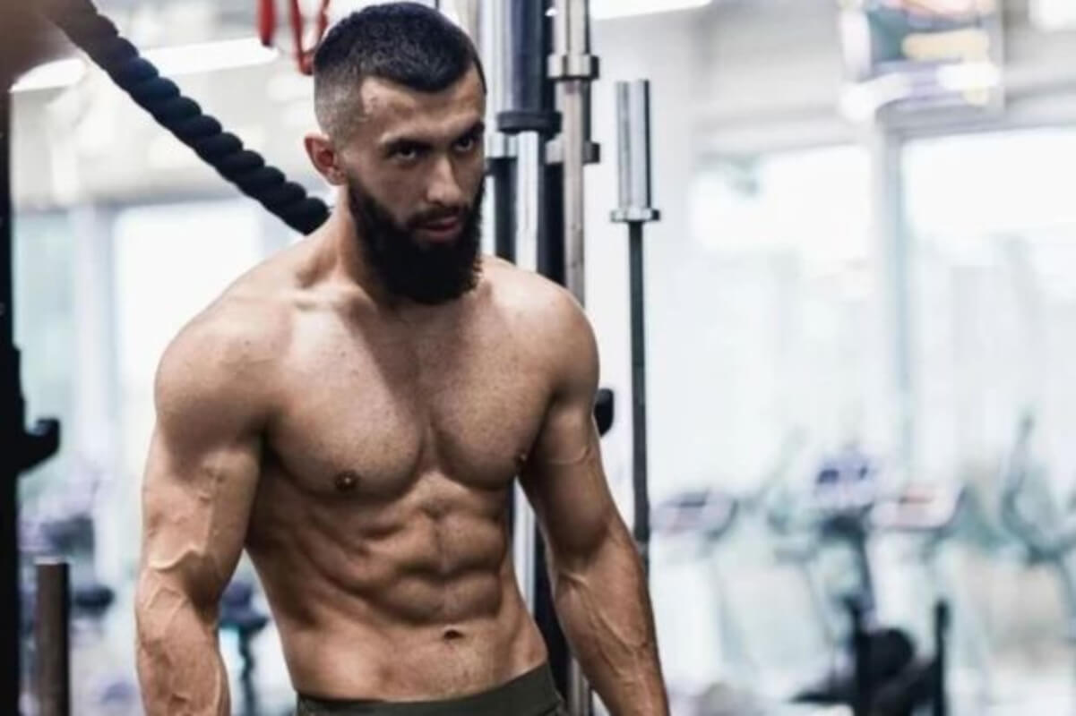 Vladimir Shmondenko: Anatoly, a rotina de exercícios do falso zelador