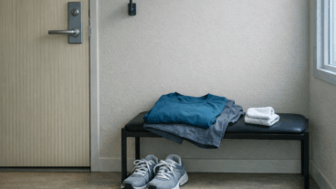 O erro de deixar a roupa de treino para escolher na hora e perder o impulso de começar