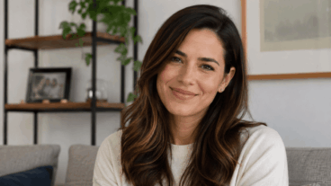 Risca lateral suave: a mudança no penteado que dá mais volume sem cortar o cabelo