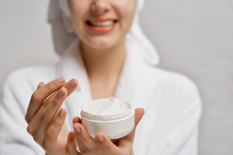 O que um bom creme hidratante deve ter? 3 tipos de ingredientes que você deve procurar