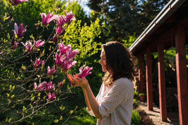 As 9 plantas com flores mais aromáticas para um jardim perfumado o ano todo