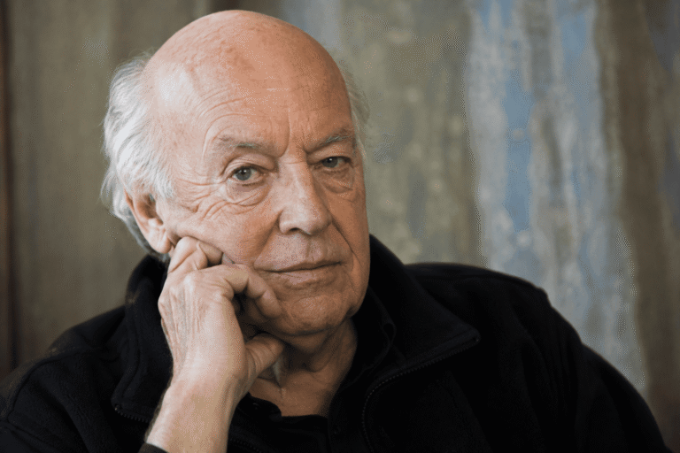 Eduardo Galeano: “Se eu caí, foi porque estava caminhando, e vale a pena caminhar, mesmo que você caia”