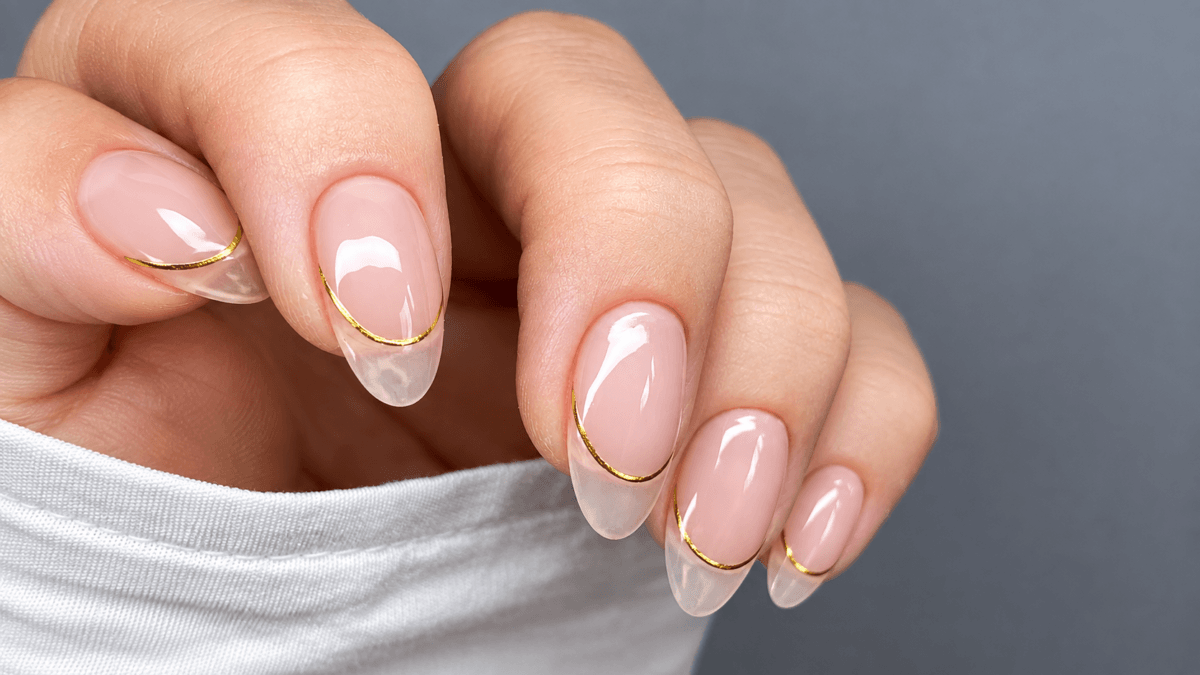 Manicura de uñas francesas