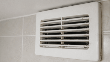 Grade de ventilação do banheiro com poeira pegajosa: 5 coisas que você deve verificar