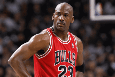 Michael Jordan: “O talento ganha partidas, mas o trabalho em equipe e a inteligência ganham campeonatos”