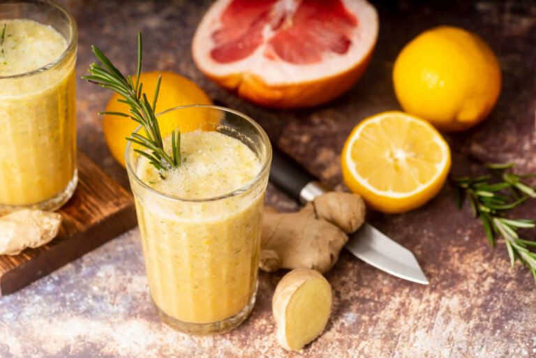 Como usar gengibre em smoothies, limonadas e bebidas quentes sem que fique muito picante